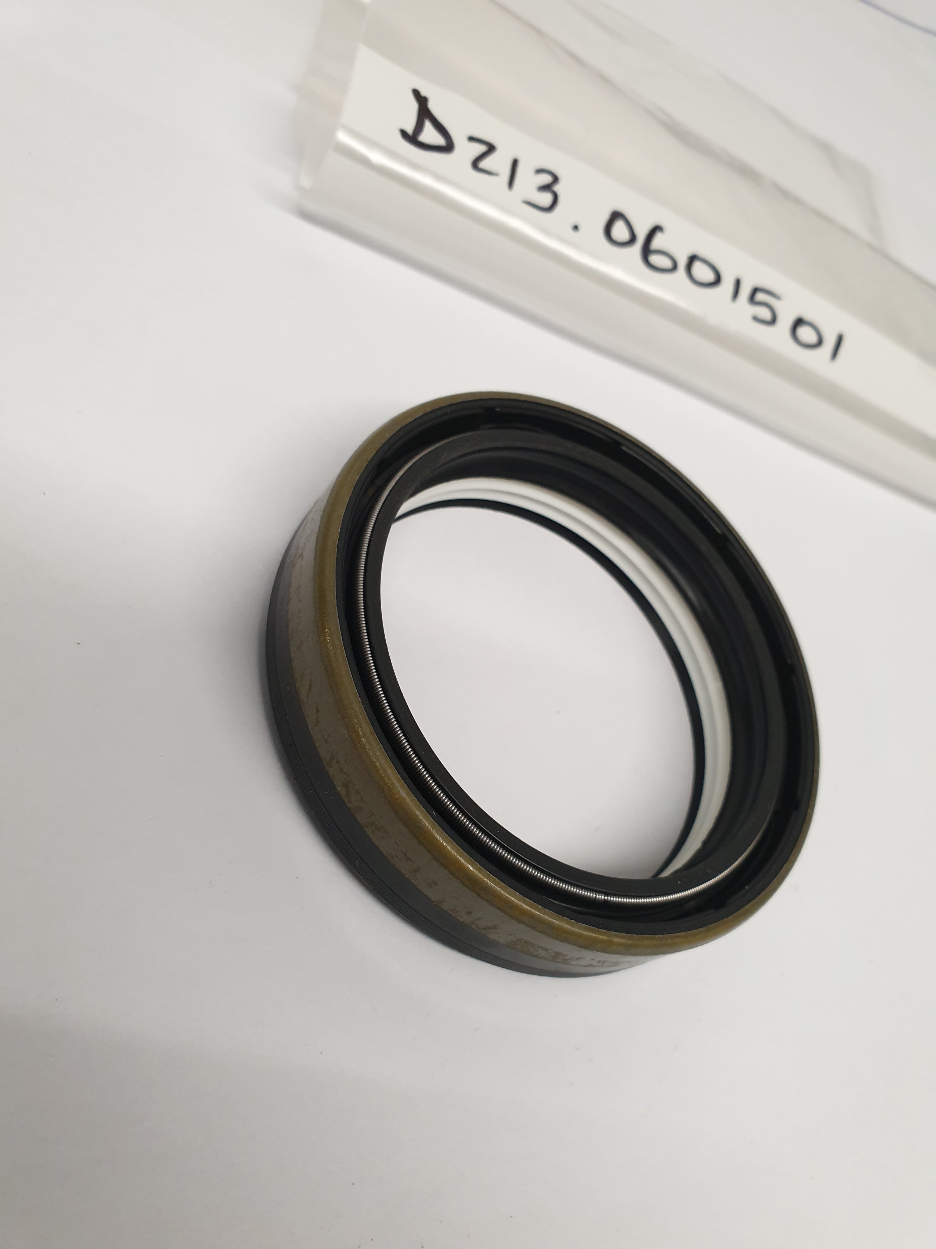 DRIVE SHAFT SEAL GENUINE DANA SPICER PARTS D213.0601501 / 213.06.015.01 - Image 3