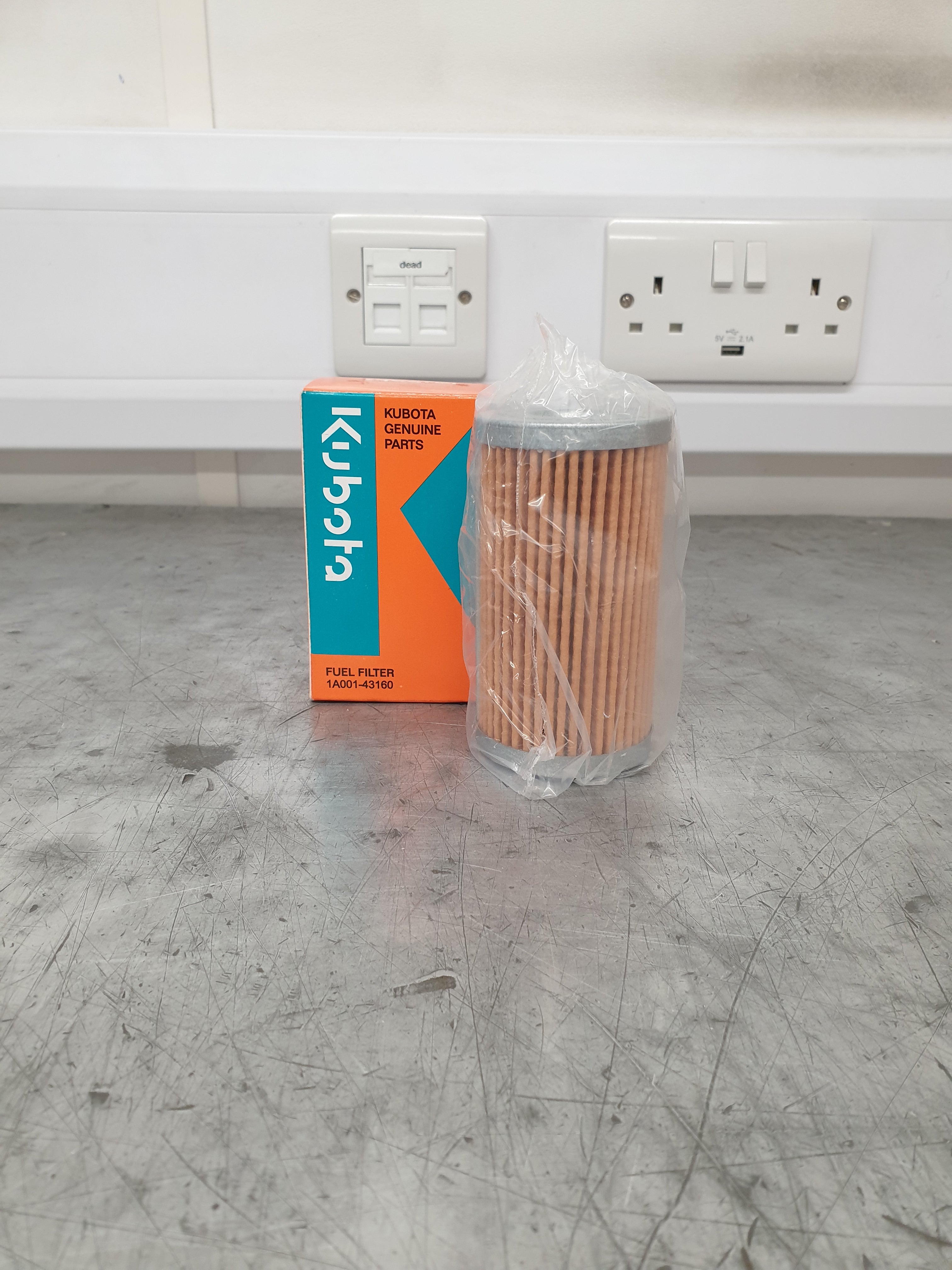 FUEL FILTER GENUINE KUBOTA PARTS 1A00143160 - Image 3
