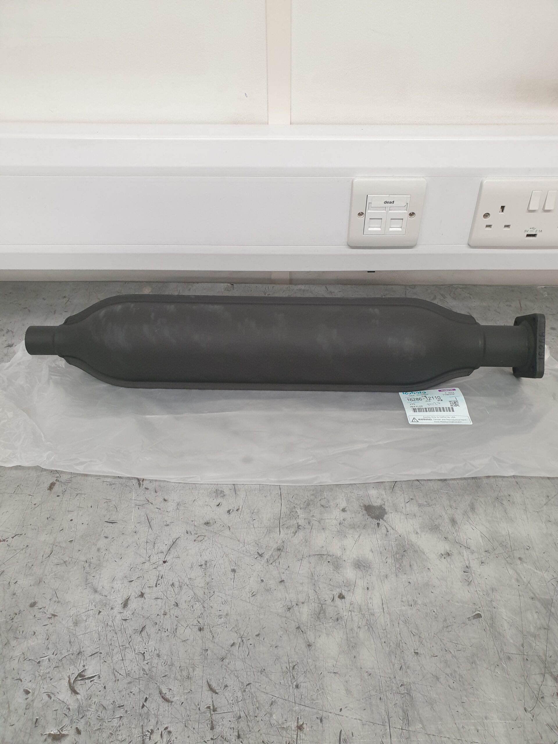 MUFFLER EXHAUST SILENCER GENUINE KUBOTA PARTS 1628612110 - Image 4