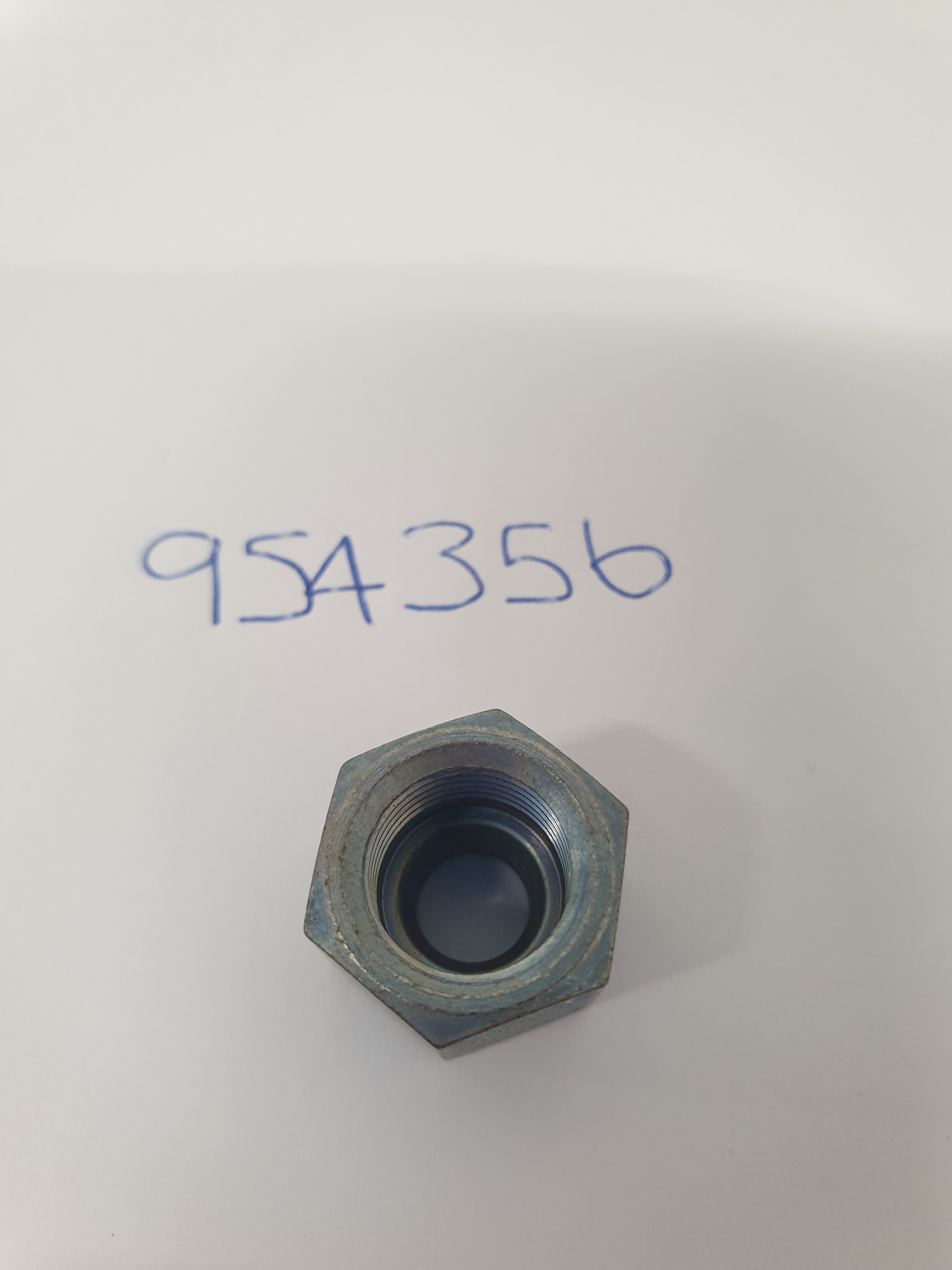 CAP NUT CAP 954356 VOLVO PENTA FITTING NUT GENUINE PARTS - Image 2