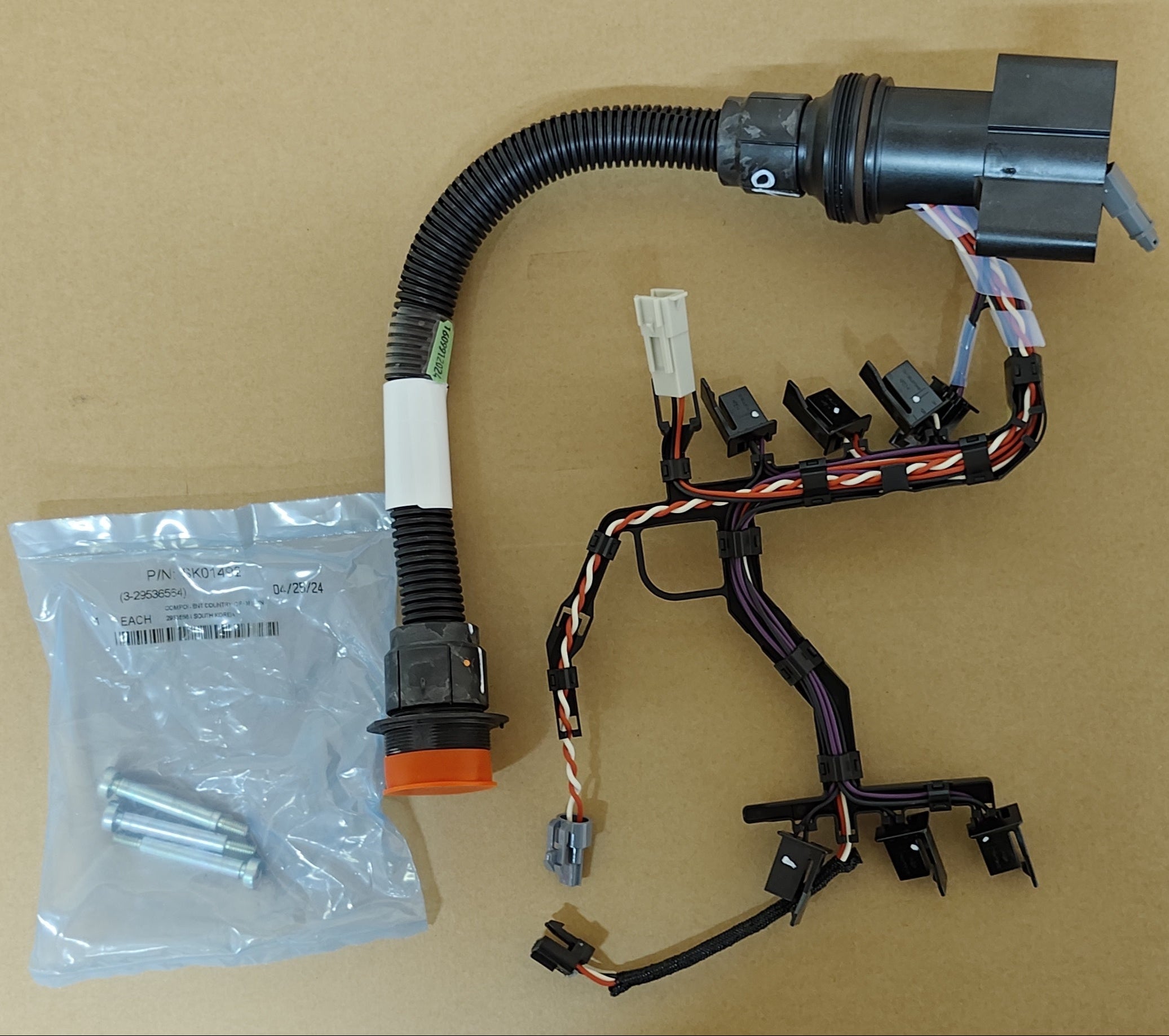 Control Valve TID3 Internal Wire Harness with Oil Level Sensor 29542681 - Image 3