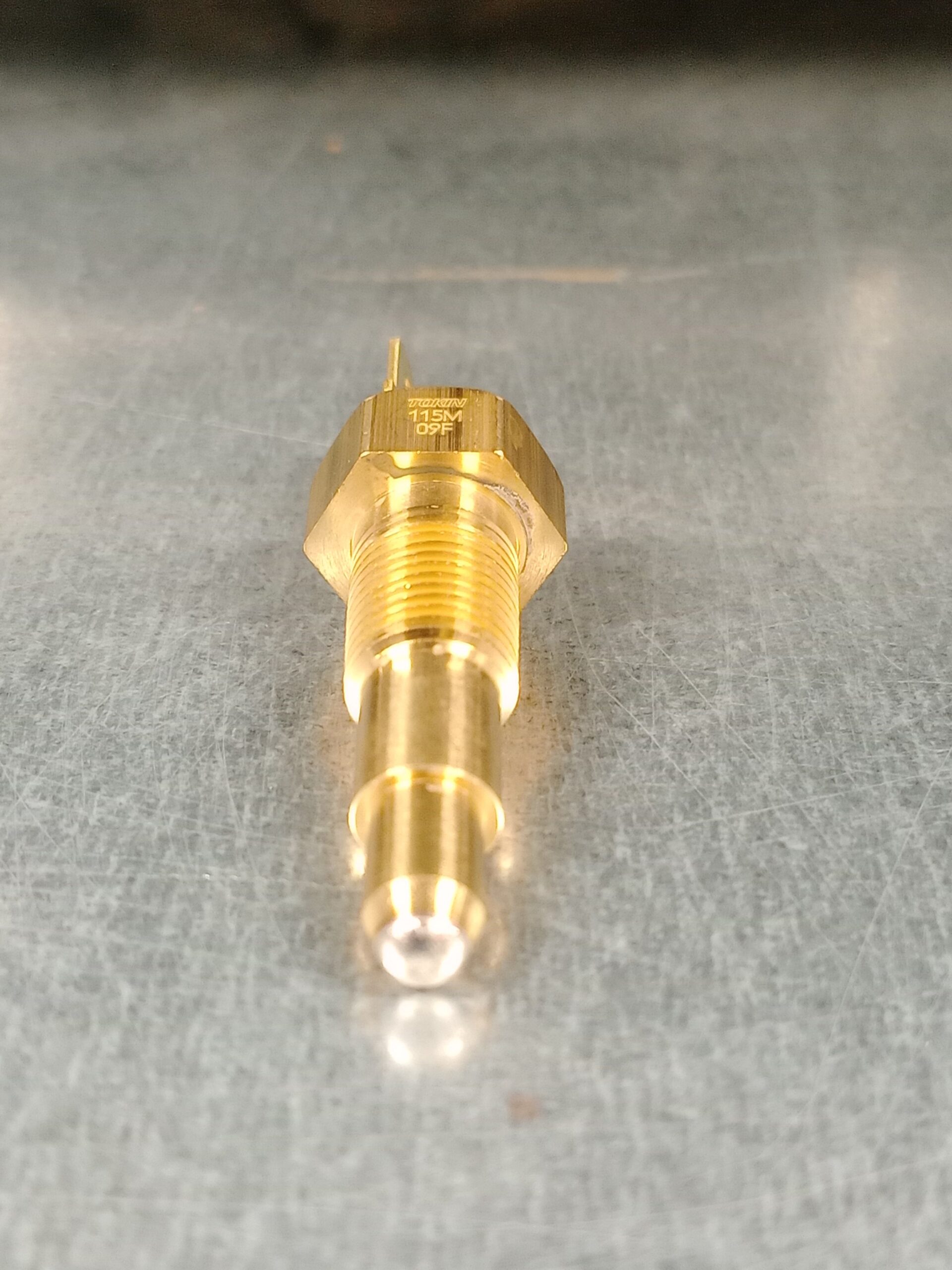 WATER TEMPRATURE THERMOSTAT SENSOR GENUINE KUBOTA PARTS 1622283043 - Image 4