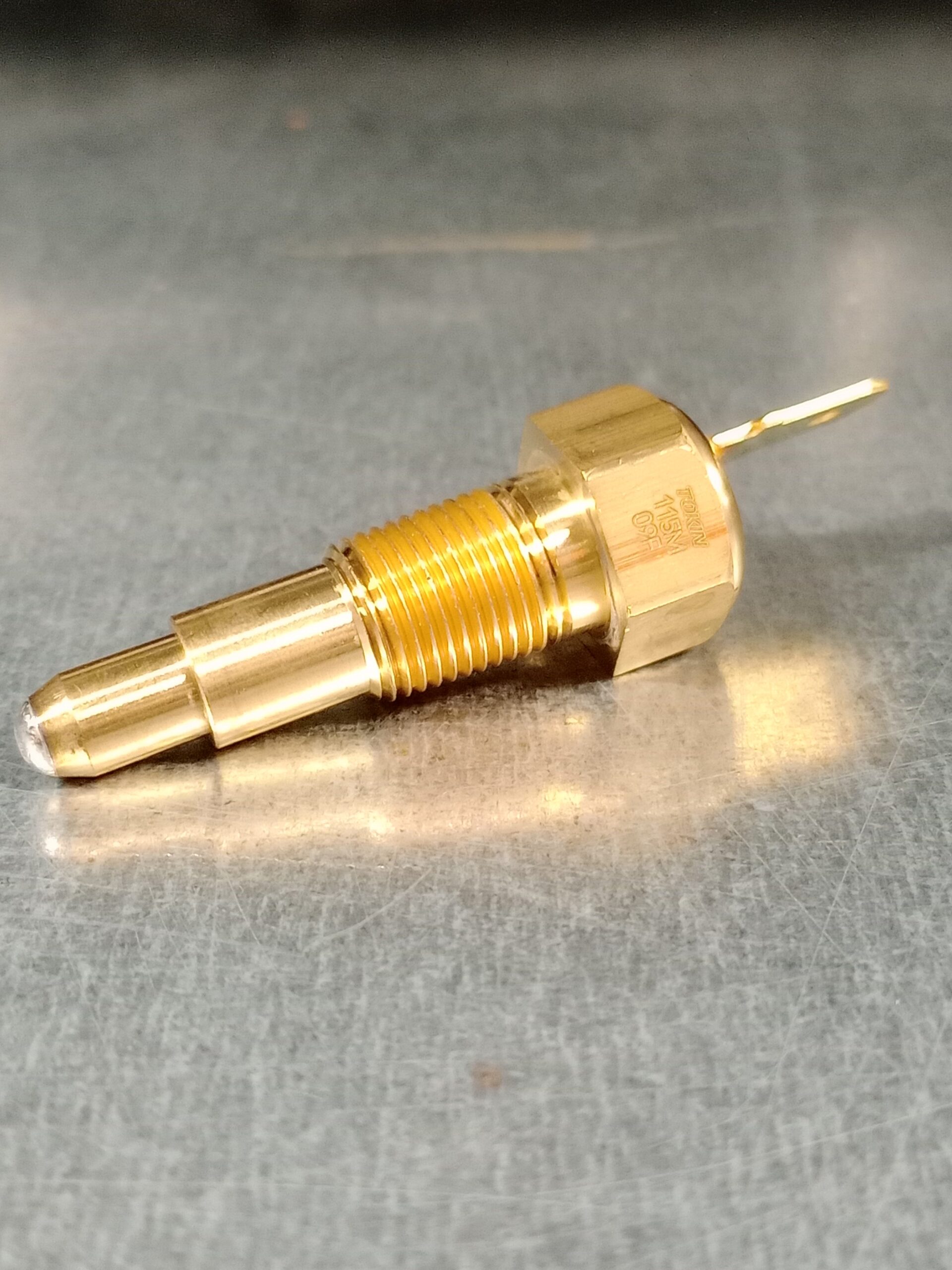 WATER TEMPRATURE THERMOSTAT SENSOR GENUINE KUBOTA PARTS 1622283043 - Image 2