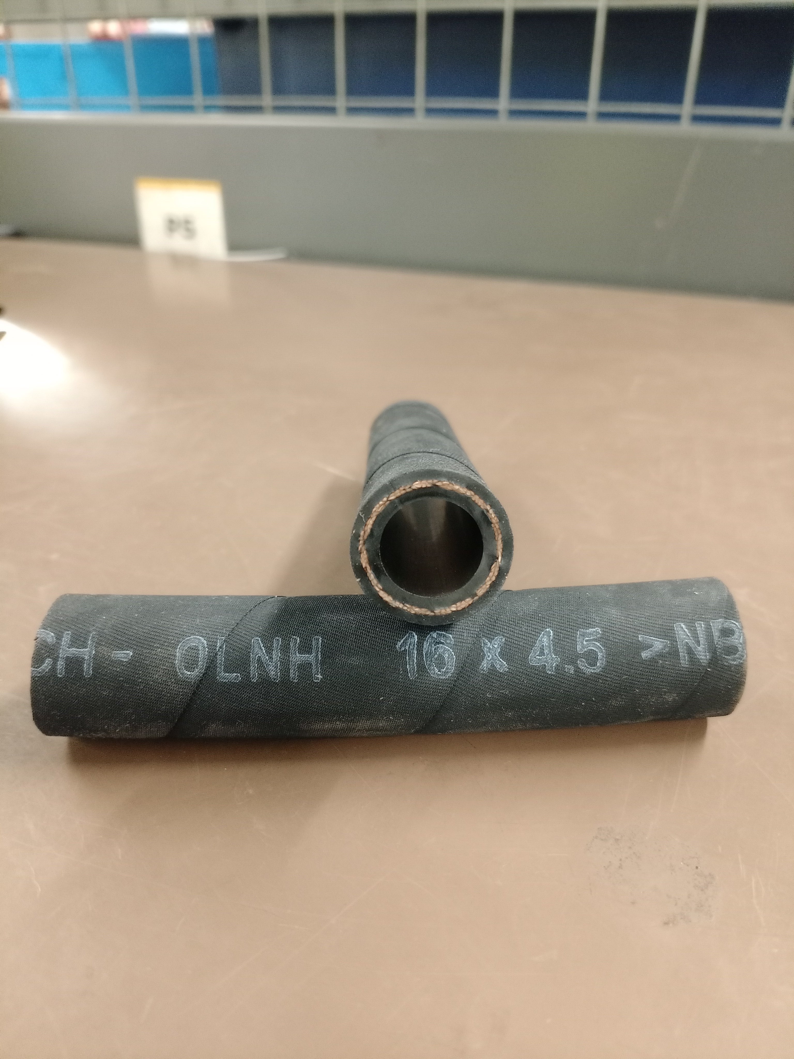 STEYR MOTORS TURBO OIL RETURN HOSE 2178573-4 - Image 2