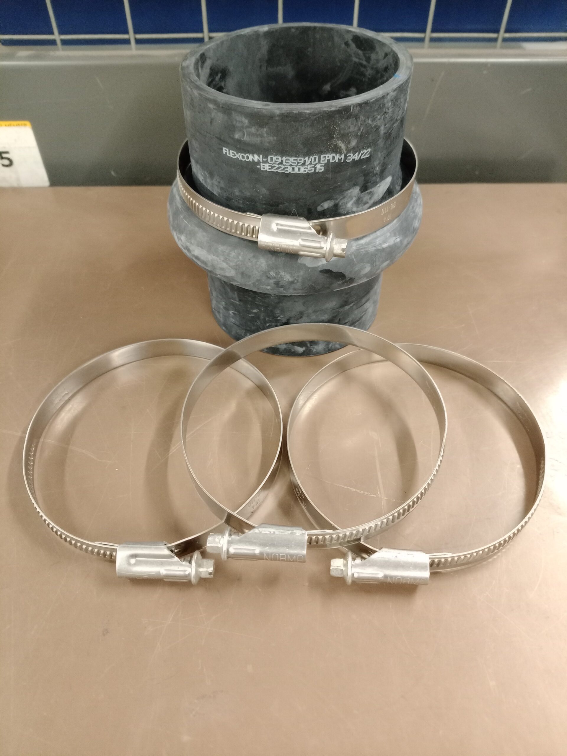STEYR MOTORS EXHAUST CONNECTION PIPE KIT & CLAMPS Z002072-0 WAS O913591-0 - Image 2