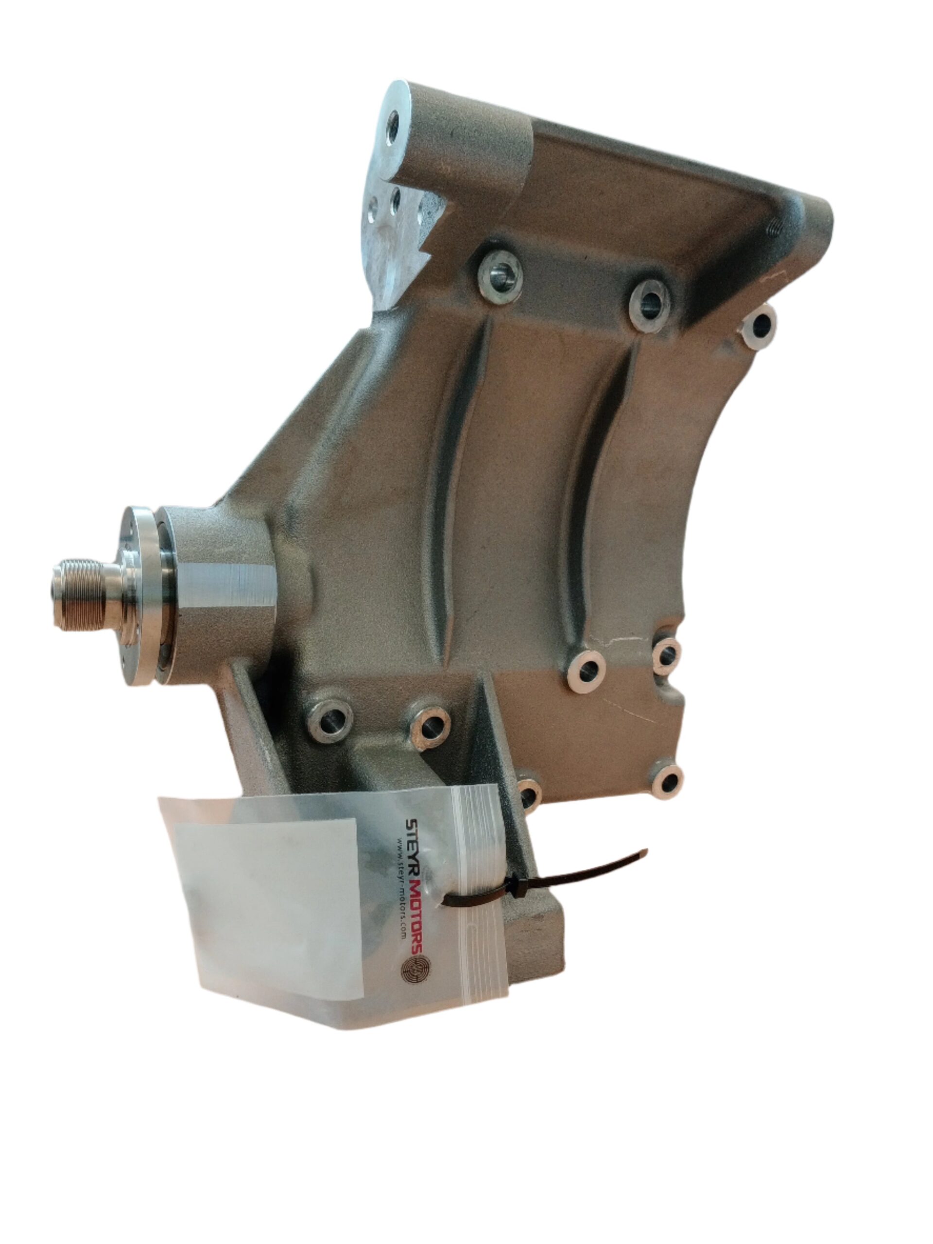 STEYR GENUINE ALUMINIUM ALTENATOR BRACKET Z026090-0 - Image 3