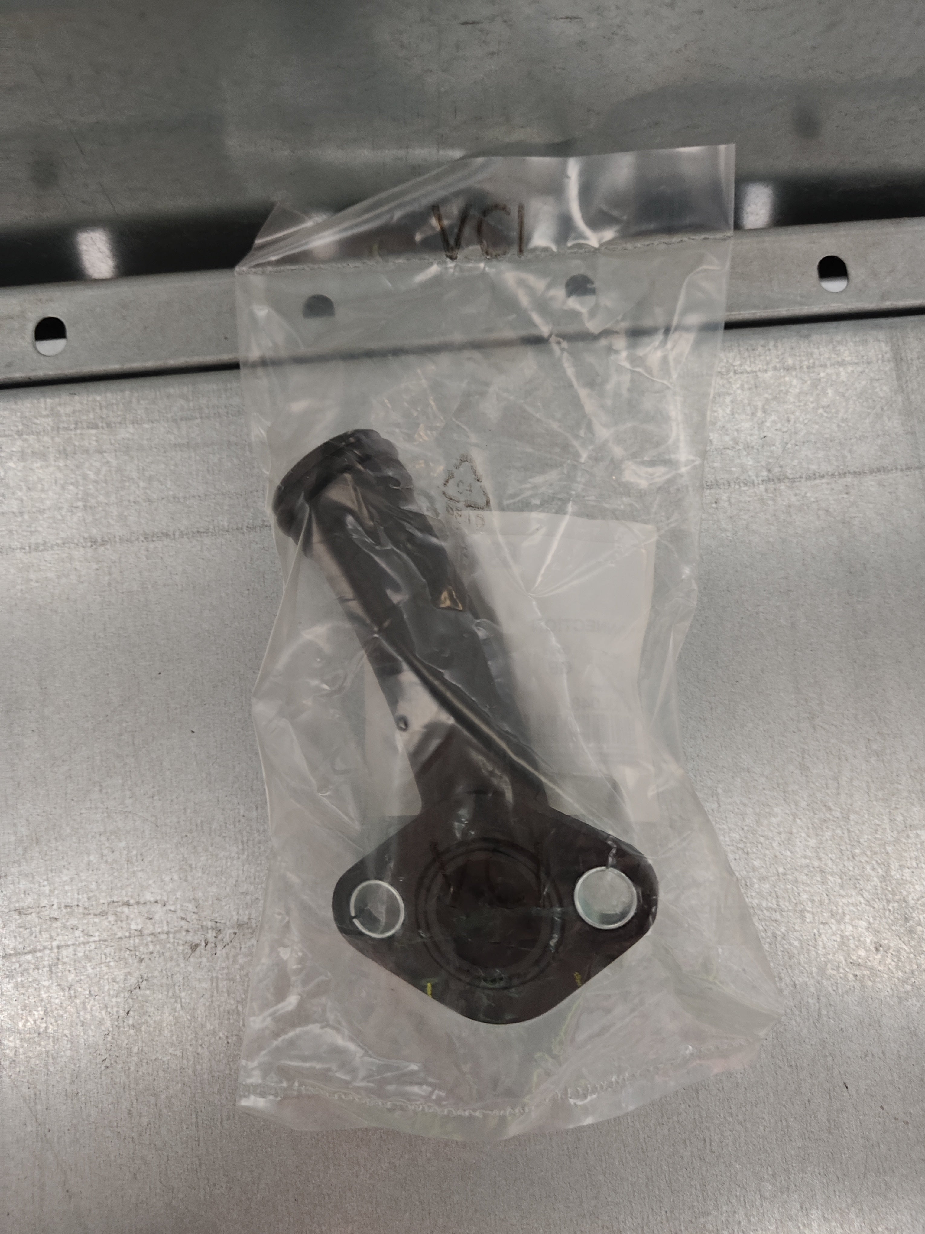 WATER PUMP PIPE CONNECTION GENUINE FG WILSON PARTS 915-822 - Image 2
