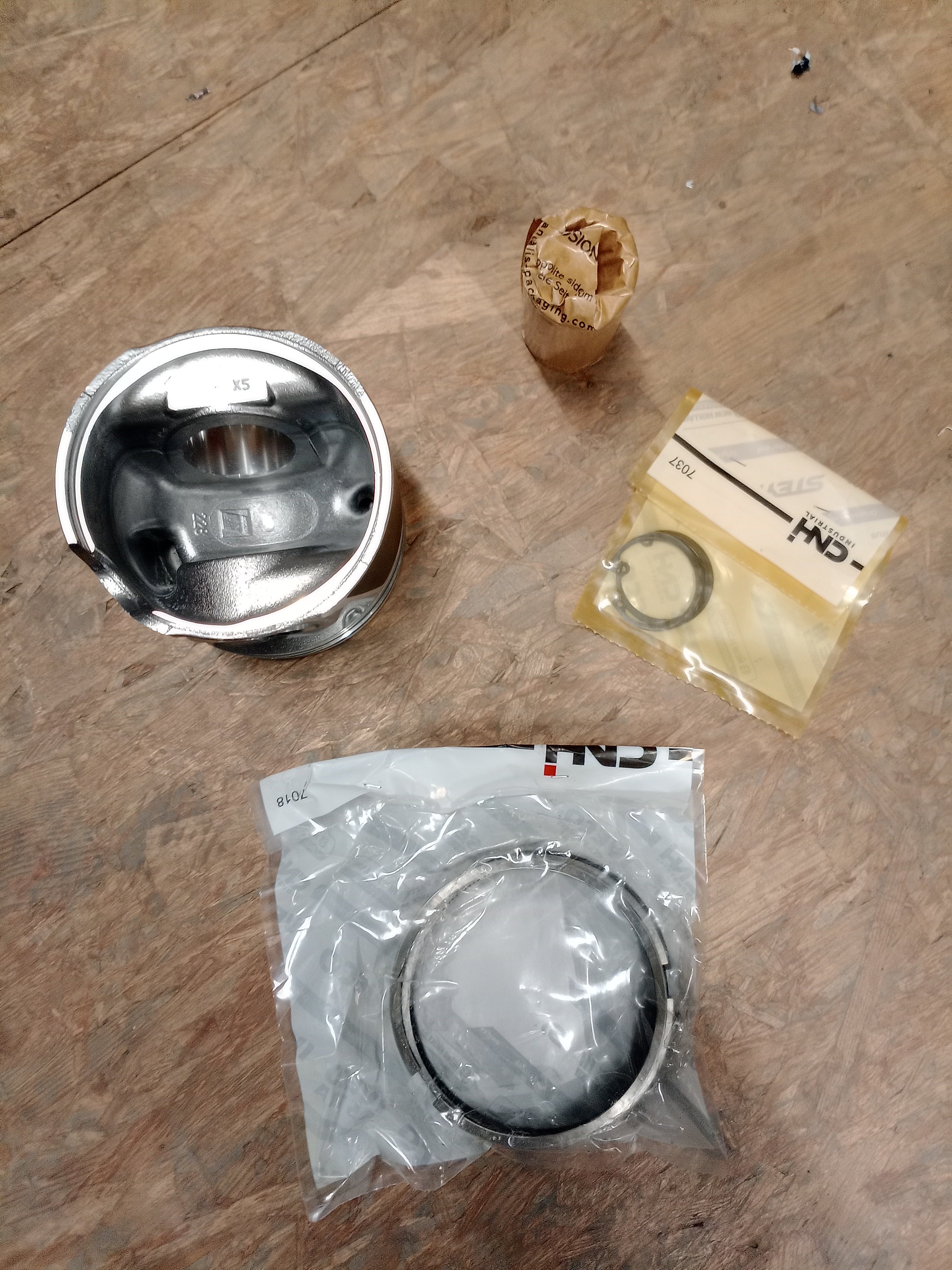 FPT INDUSTRIAL GENUINE OEM PISTON RING ASSEMBLEY.40MM 8094848 - Image 3