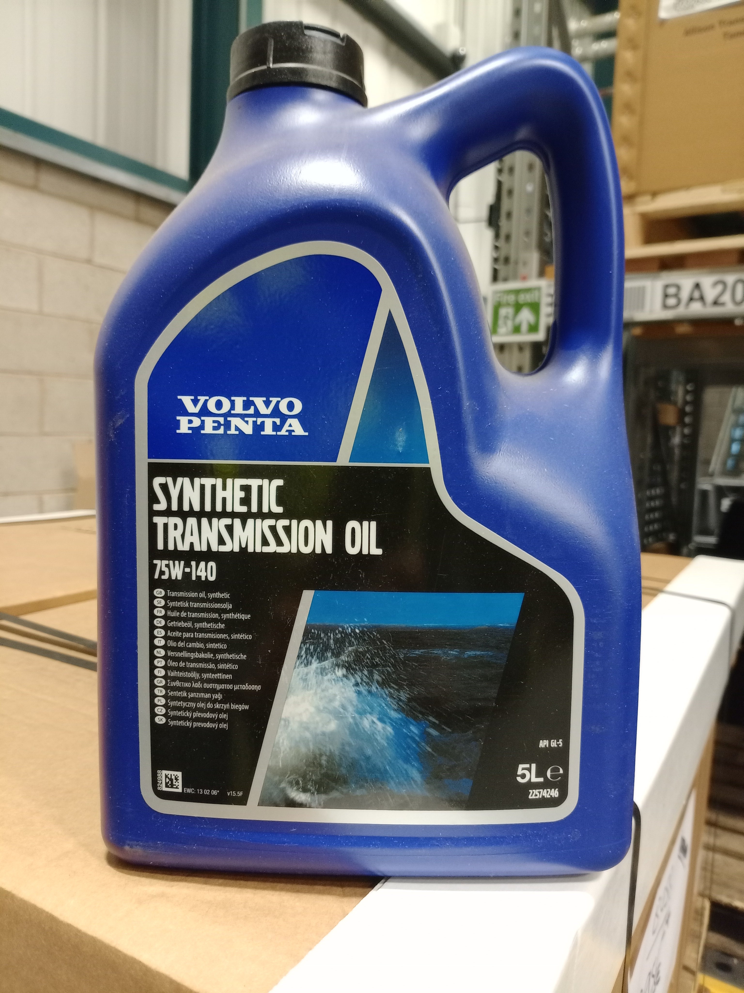 VOLVO PENTA SYNTHETIC TRANSMISSION OIL 5L SAE 75w-140 - Image 3